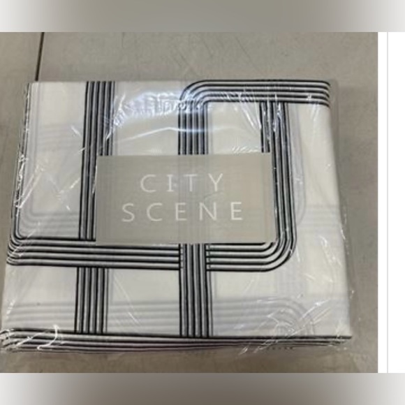 City Scene Mainline White Duvet Cover & Sham Bedding Set King - Picture 9 of 11